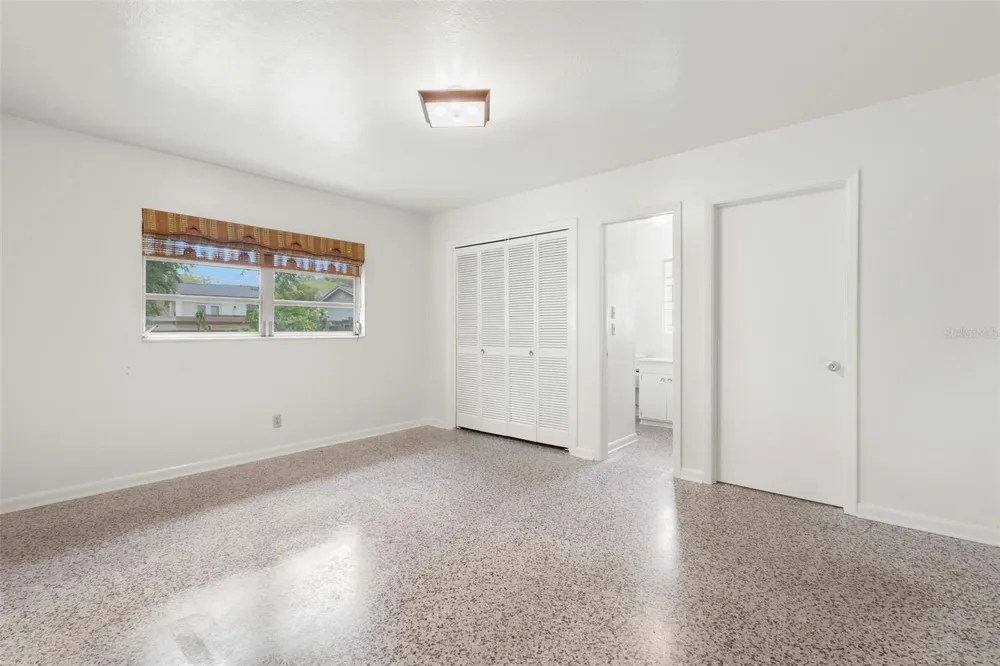 2616 S TORONTO AVENUE Tampa, FL 33629
