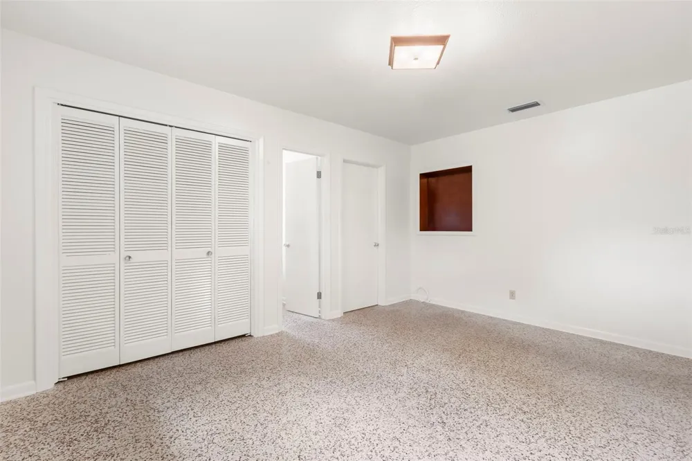 2616 S TORONTO AVENUE Tampa, FL 33629