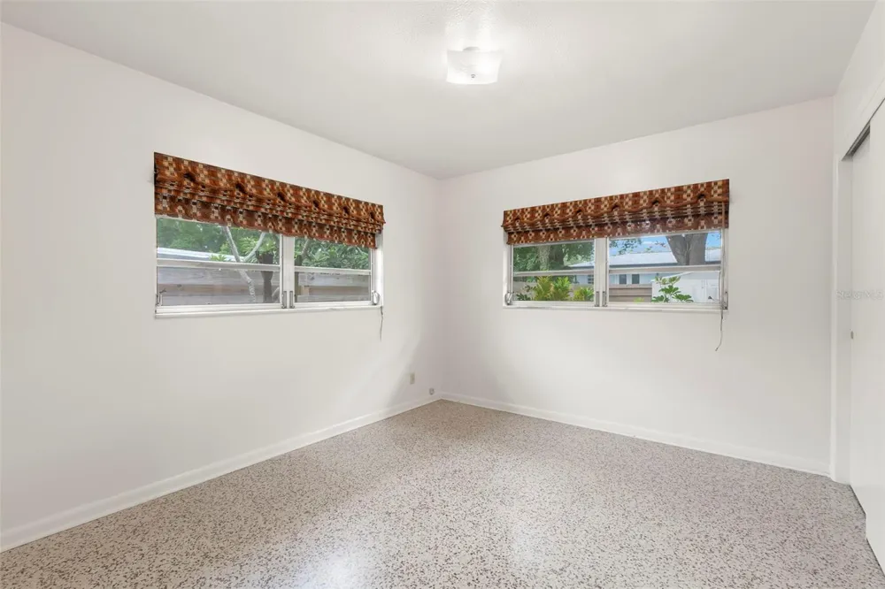 2616 S TORONTO AVENUE Tampa, FL 33629