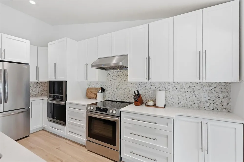 3052 HERON PLACE Clearwater, FL 33762