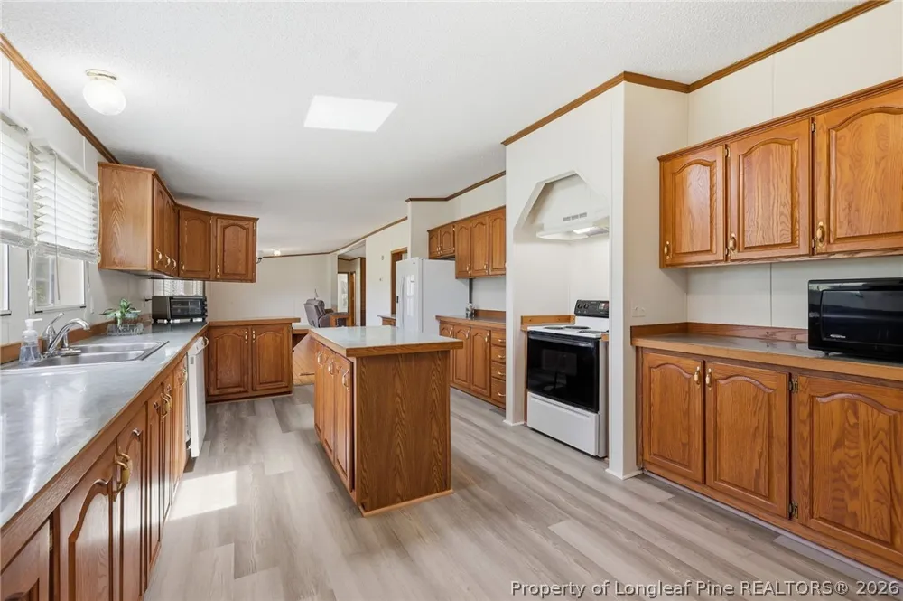10400 Ruth Vinson Road Autryville, NC 28318