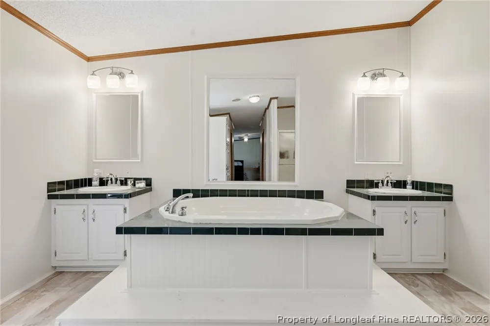 10400 Ruth Vinson Road Autryville, NC 28318