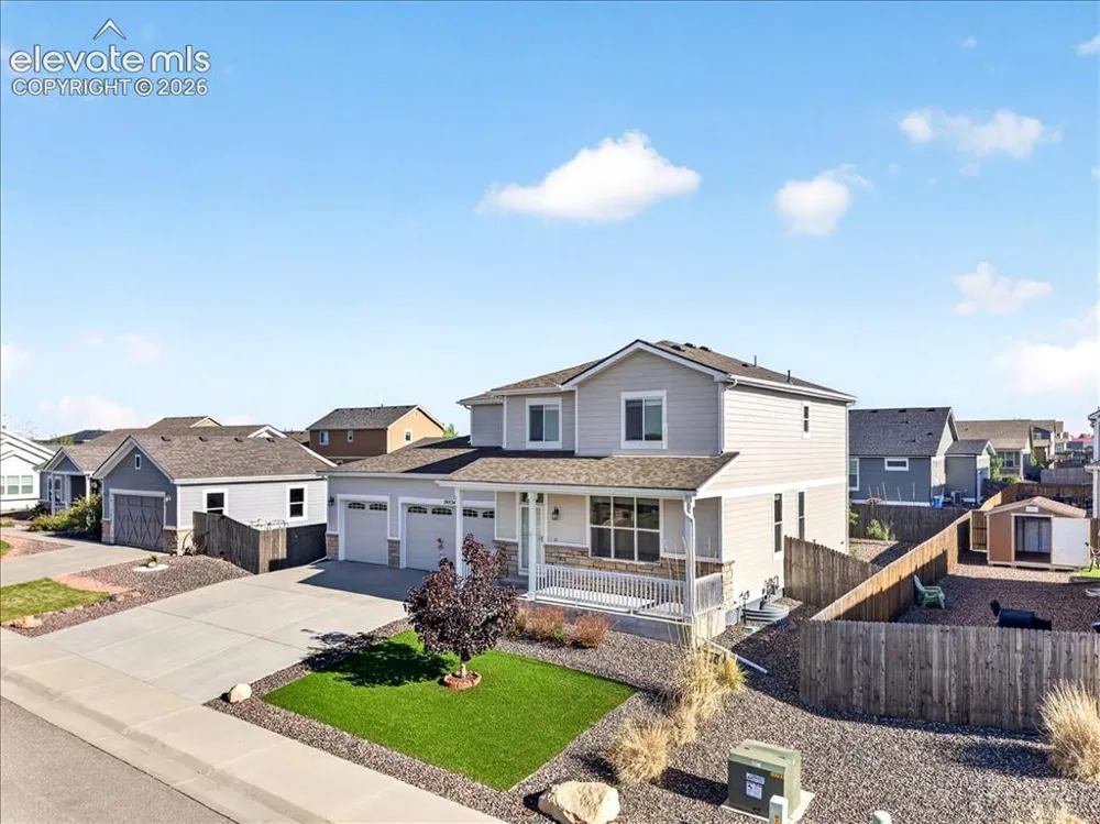 56534 E 24th Avenue Strasburg, CO 80136