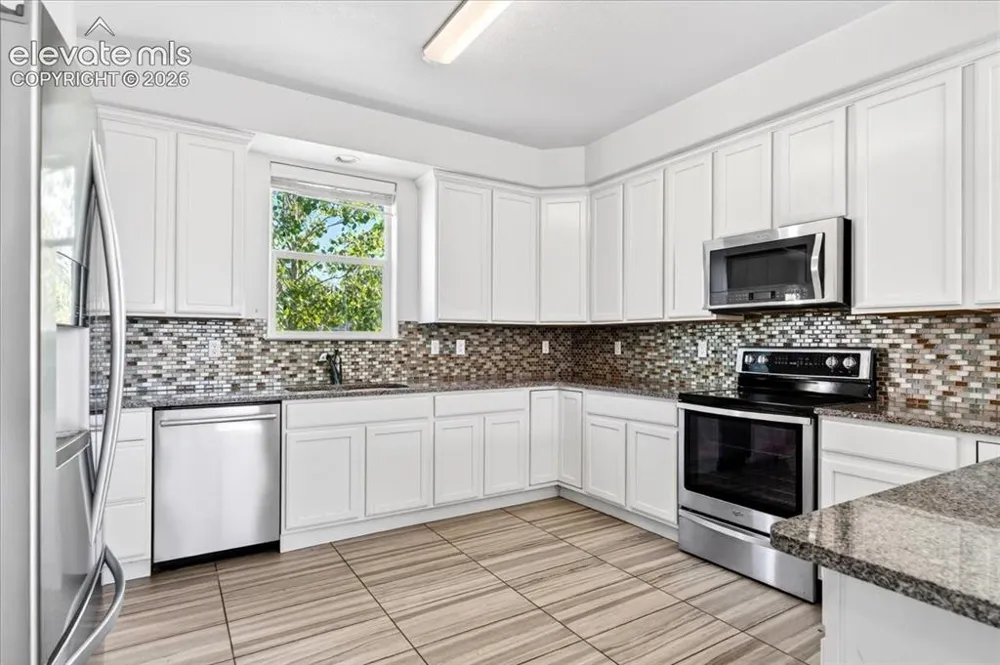 56534 E 24th Avenue Strasburg, CO 80136