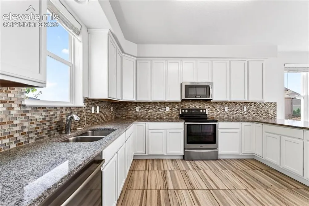 56534 E 24th Avenue Strasburg, CO 80136