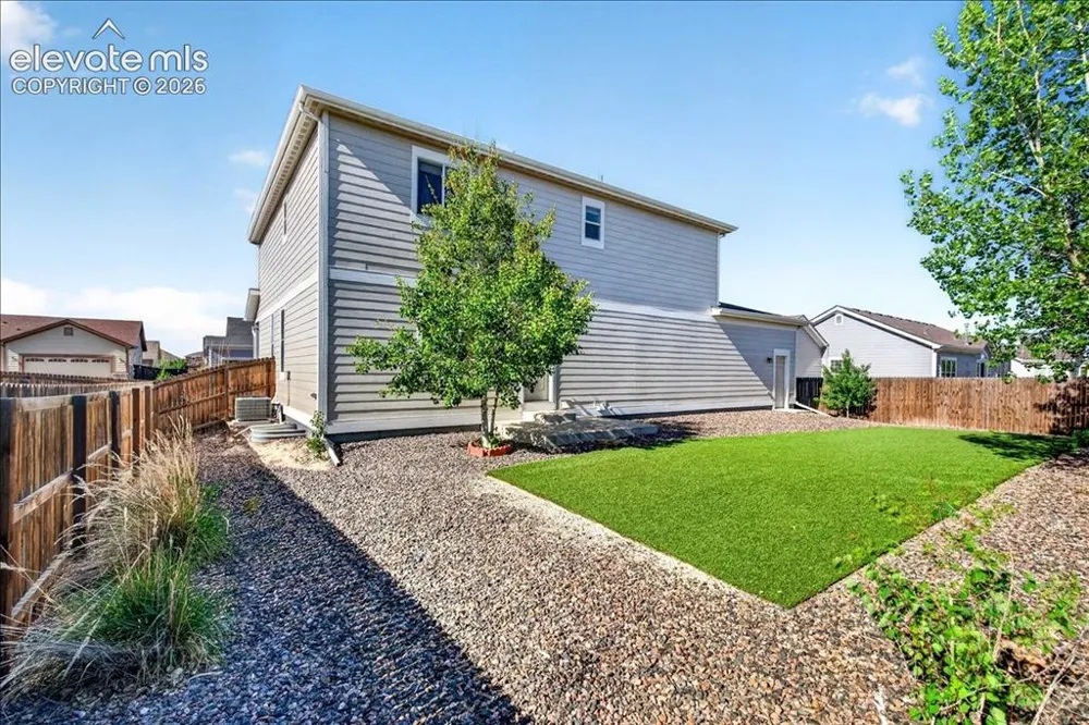 56534 E 24th Avenue Strasburg, CO 80136