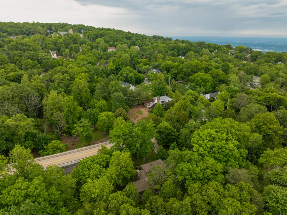 508 Scenic Highway Lookout Mountain, TN 37350