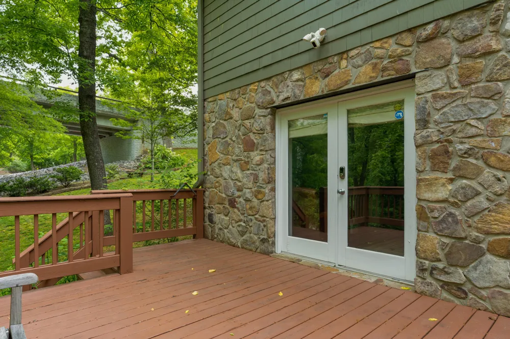 508 Scenic Highway Lookout Mountain, TN 37350