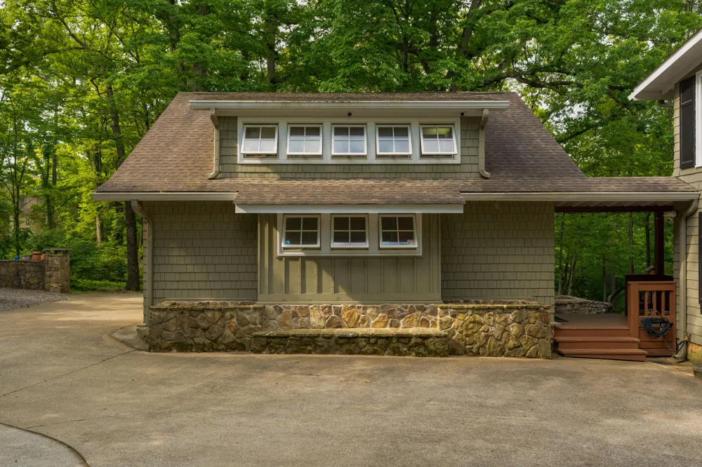 508 Scenic Highway Lookout Mountain, TN 37350