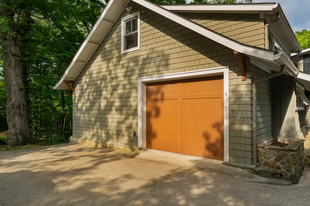 508 Scenic Highway Lookout Mountain, TN 37350