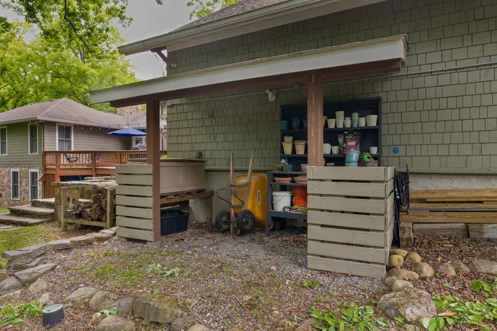 508 Scenic Highway Lookout Mountain, TN 37350
