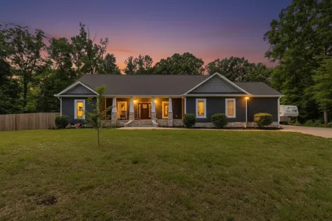 215 Red Oak Ridge Drive
