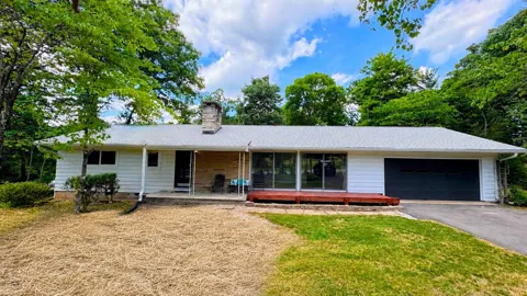 104 Pinehurst Lane