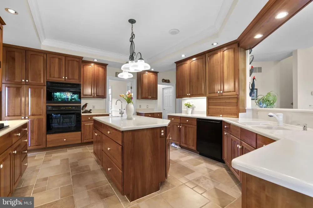 13536 PATERNAL GIFT DRIVE Highland, MD 20777