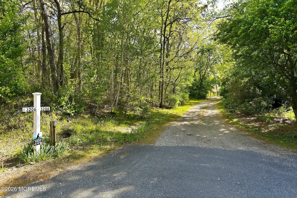 3206 Ridgewood Road Allenwood, NJ 08720