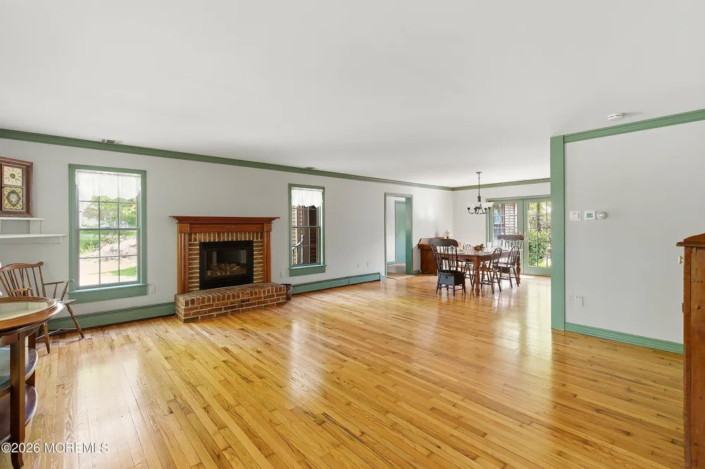 3206 Ridgewood Road Allenwood, NJ 08720