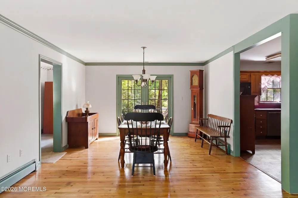 3206 Ridgewood Road Allenwood, NJ 08720
