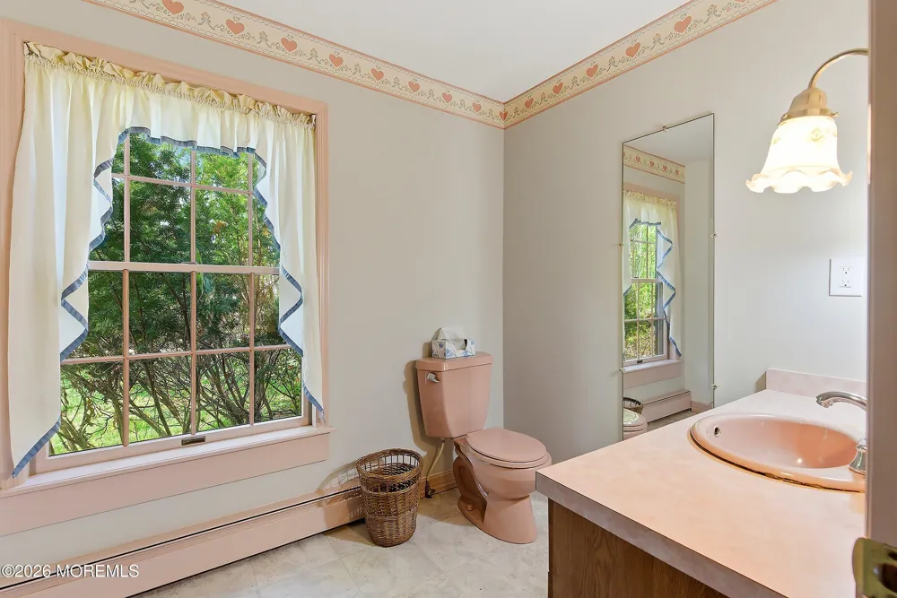 3206 Ridgewood Road Allenwood, NJ 08720