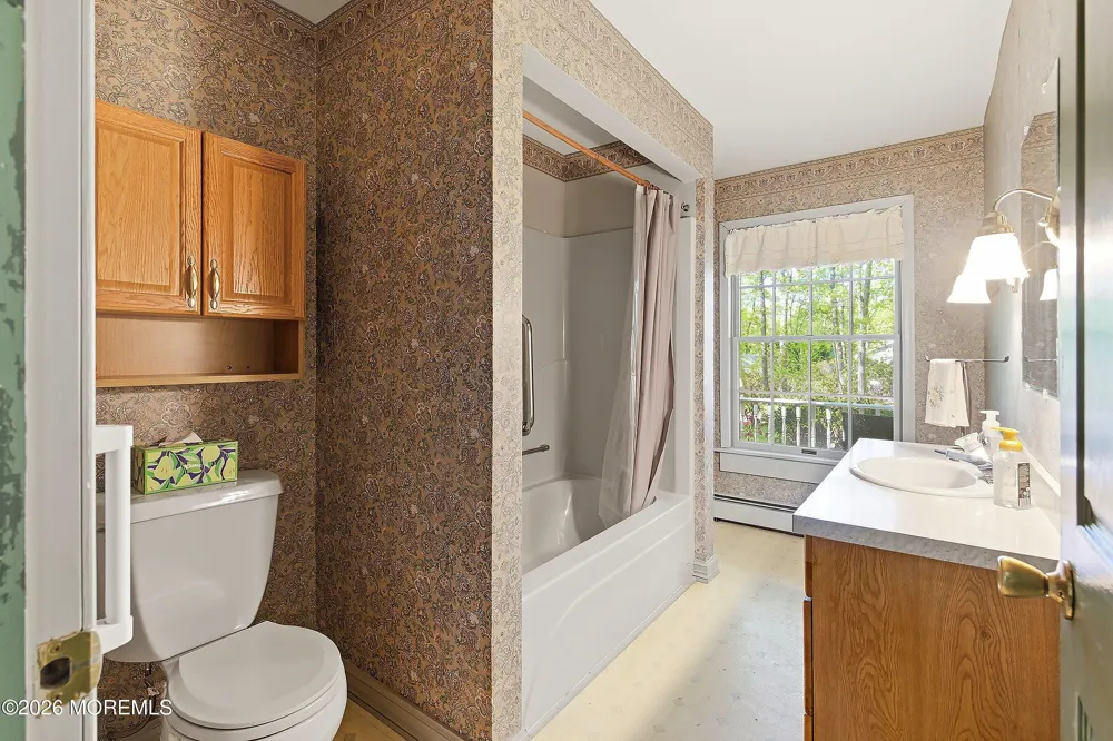 3206 Ridgewood Road Allenwood, NJ 08720