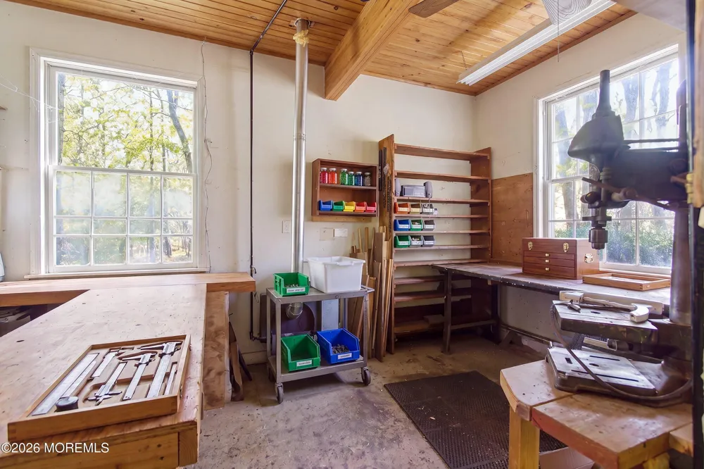 3206 Ridgewood Road Allenwood, NJ 08720