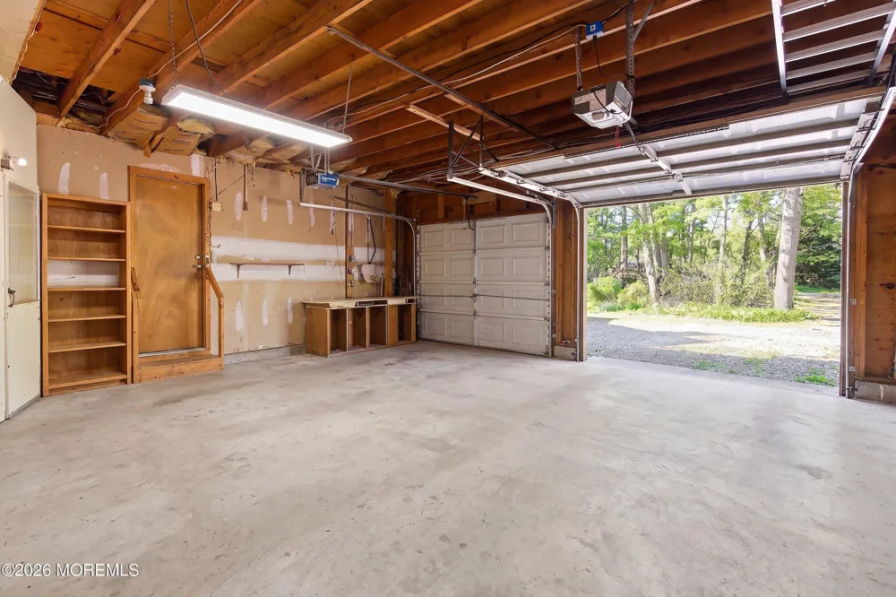3206 Ridgewood Road Allenwood, NJ 08720