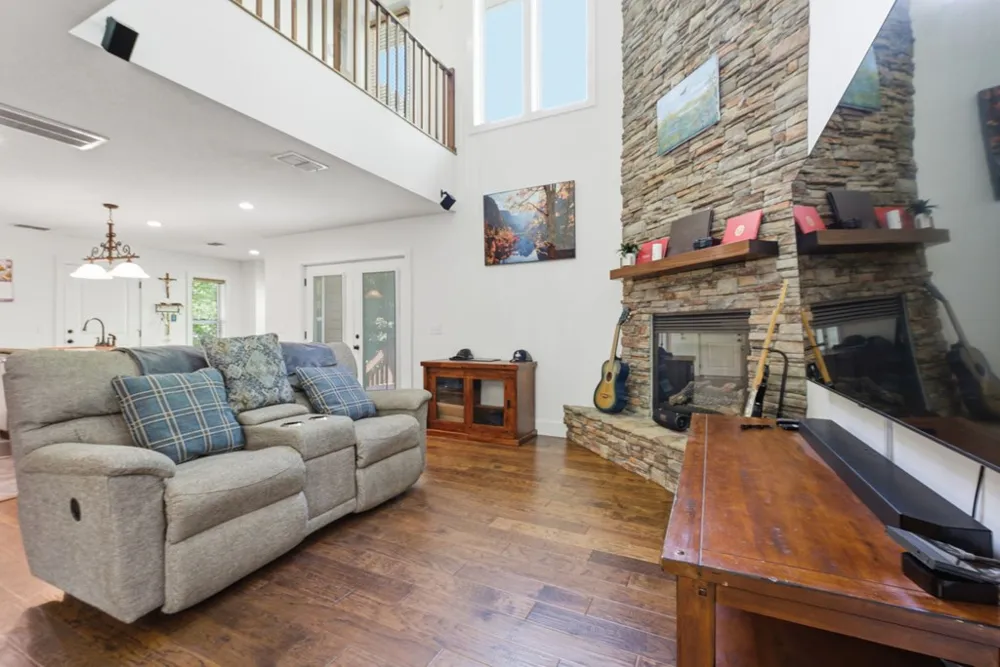Underburg Ln Franklin, NC 28734