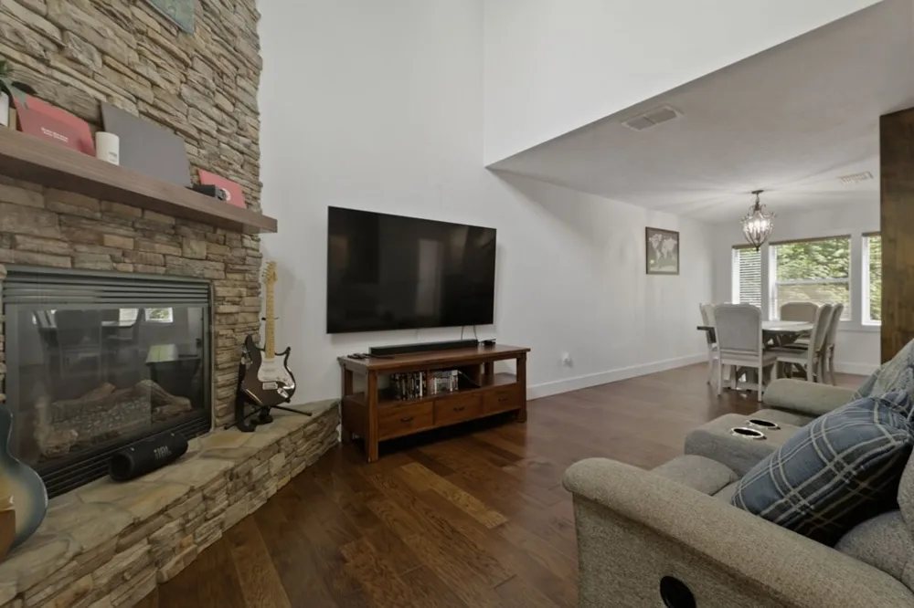 Underburg Ln Franklin, NC 28734