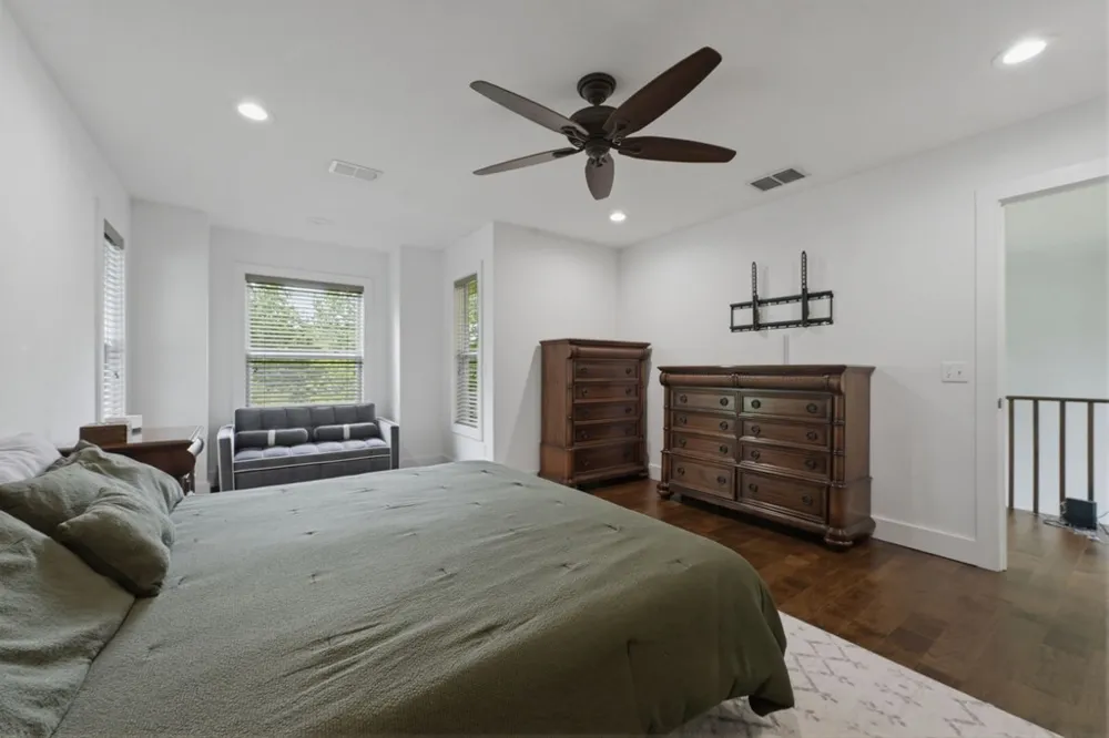 Underburg Ln Franklin, NC 28734