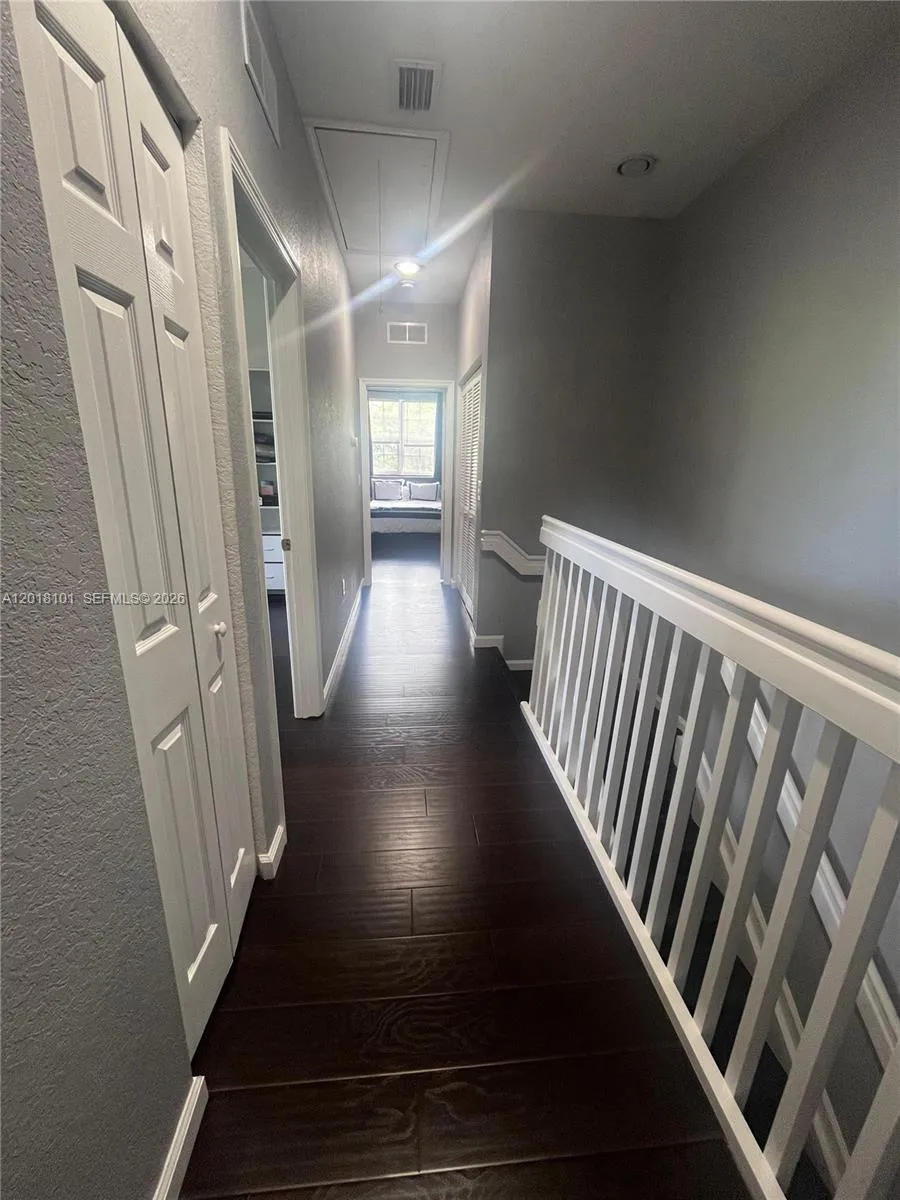 681 NW 42nd Ave #- Plantation, FL 33317