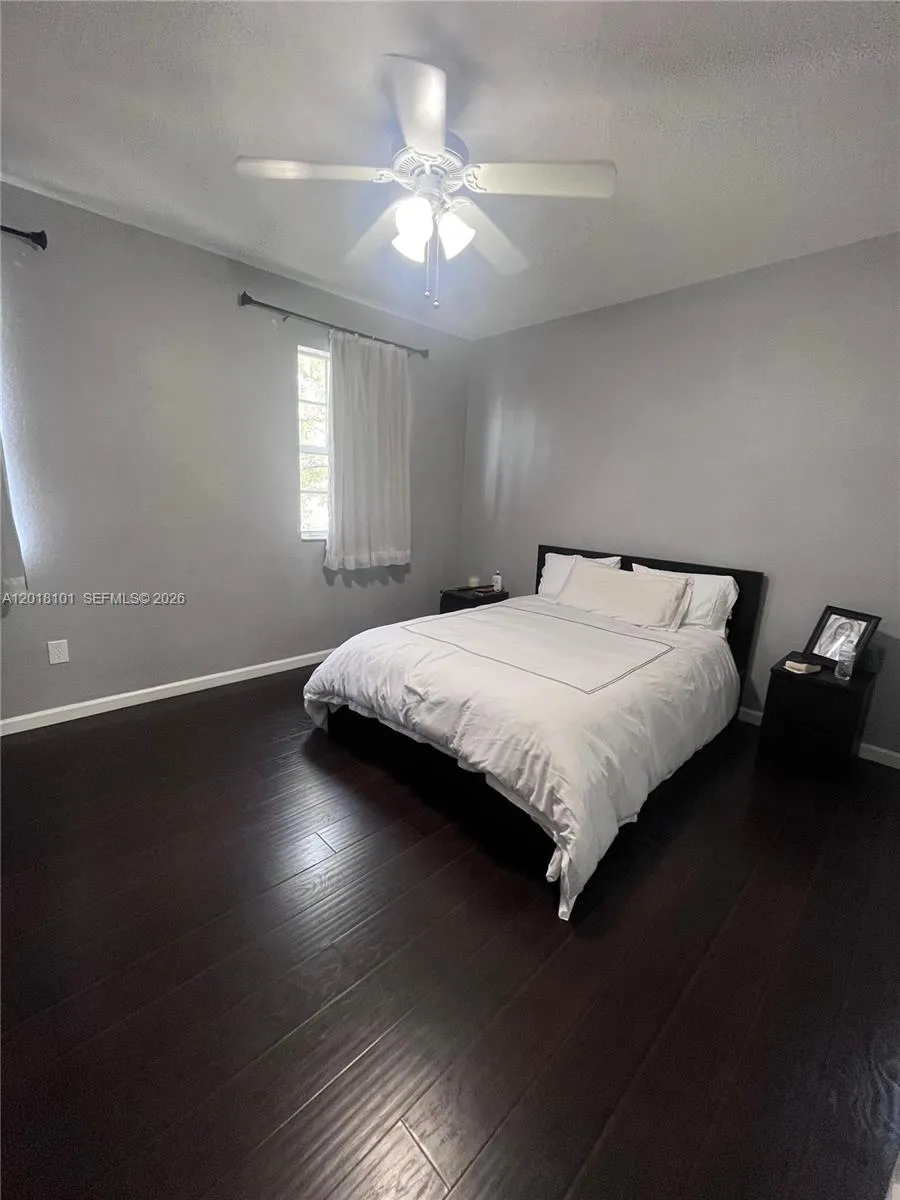 681 NW 42nd Ave #- Plantation, FL 33317