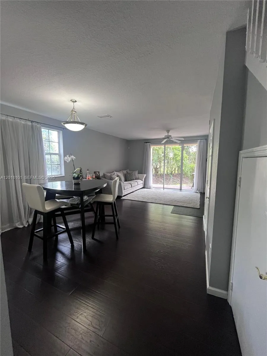 681 NW 42nd Ave #- Plantation, FL 33317