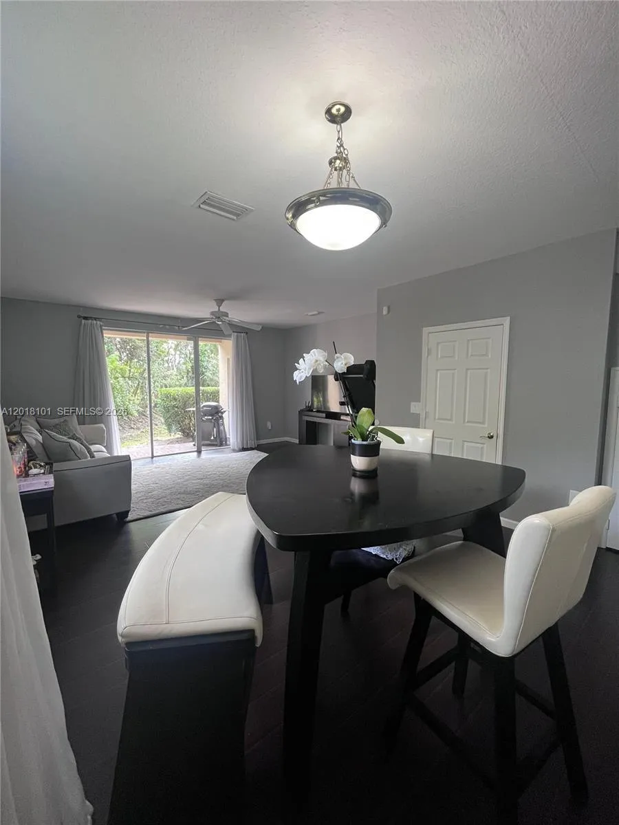 681 NW 42nd Ave #- Plantation, FL 33317