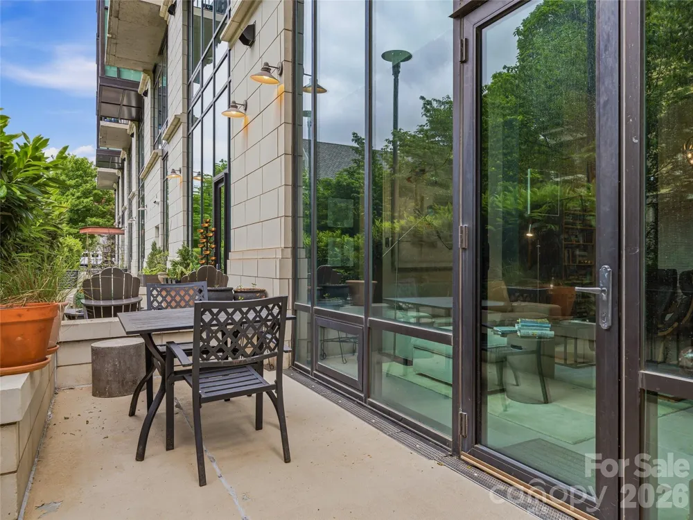 60 Market Street #107 Asheville, NC 28801