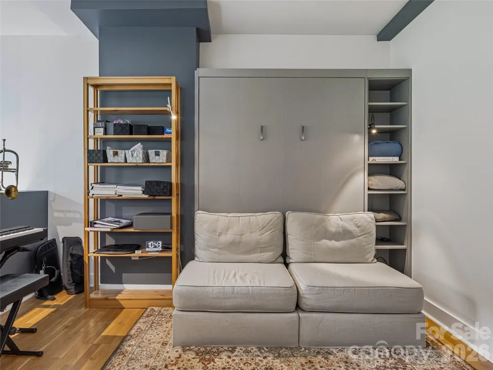 60 Market Street #107 Asheville, NC 28801