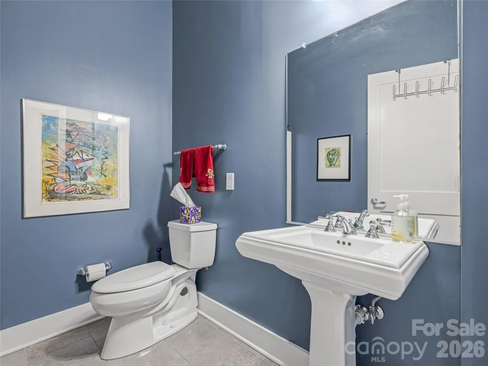 60 Market Street #107 Asheville, NC 28801