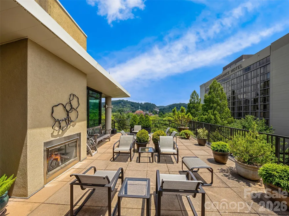 60 Market Street #107 Asheville, NC 28801