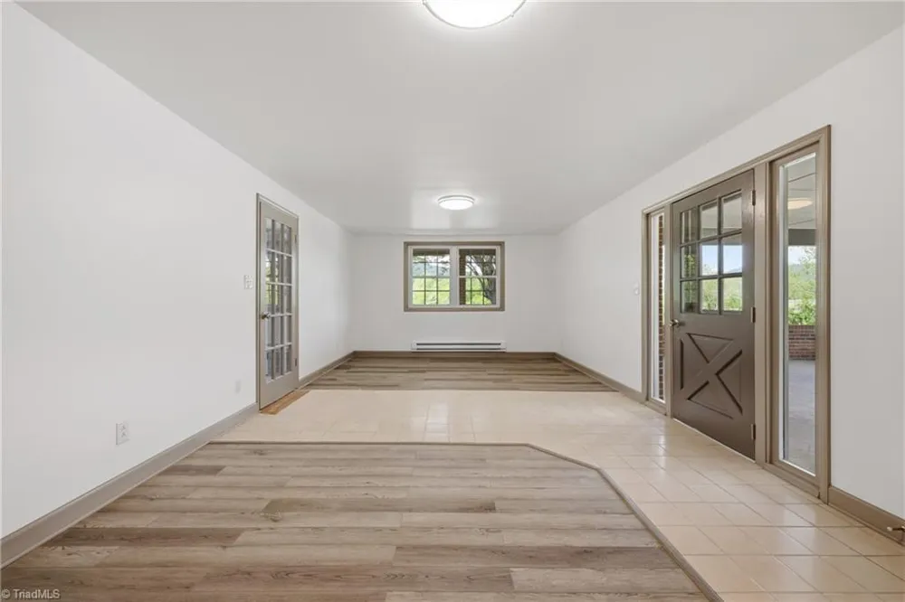 954 Parsonsville Road Purlear, NC 28665
