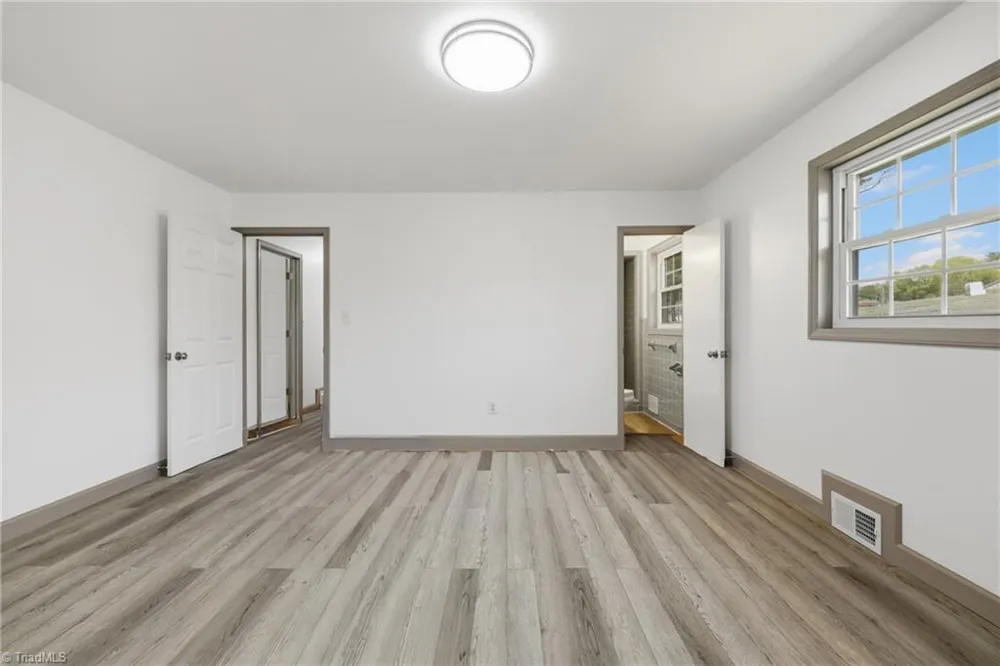 954 Parsonsville Road Purlear, NC 28665