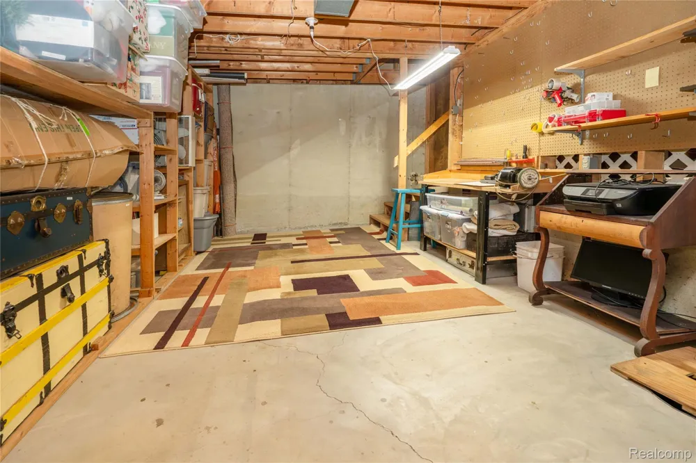 2725 Cooley Lake Road Highland Charter Township, MI 48356