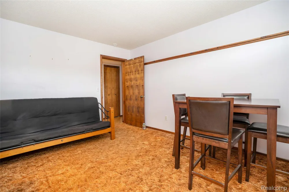 2725 Cooley Lake Road Highland Charter Township, MI 48356