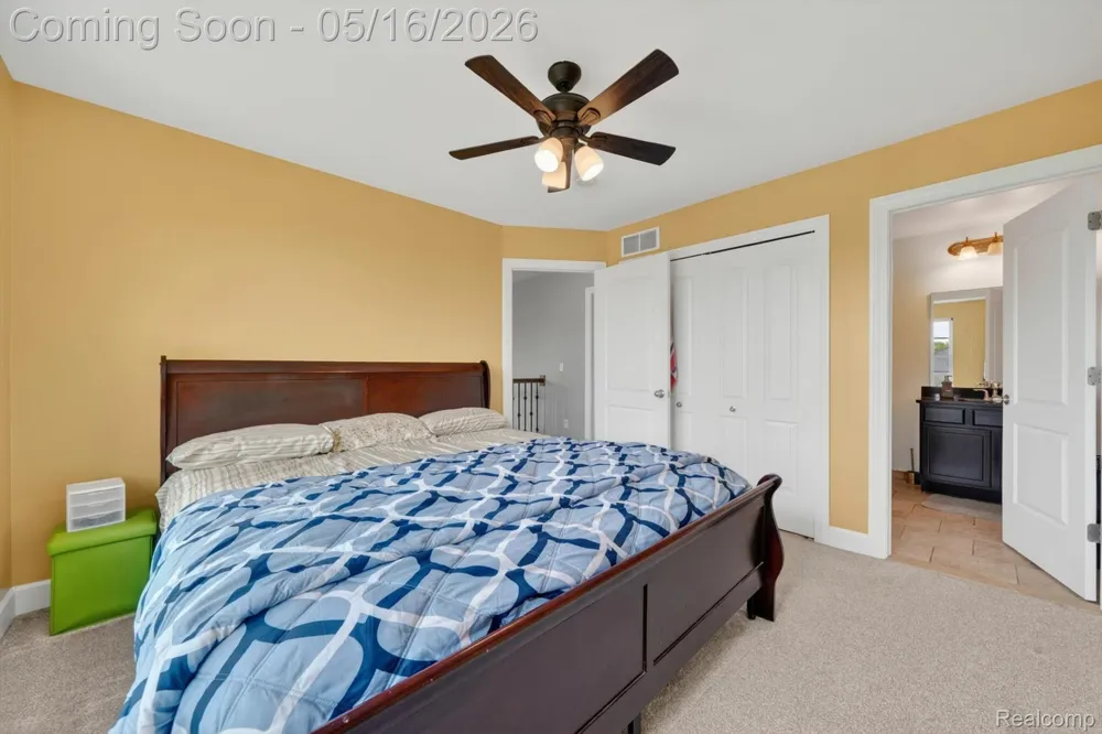 54908 Grenelefe Circle W Lyon Charter Township, MI 48178