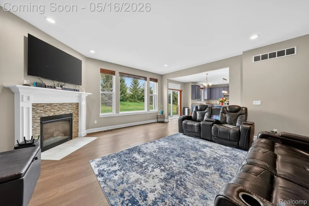 54908 Grenelefe Circle W Lyon Charter Township, MI 48178