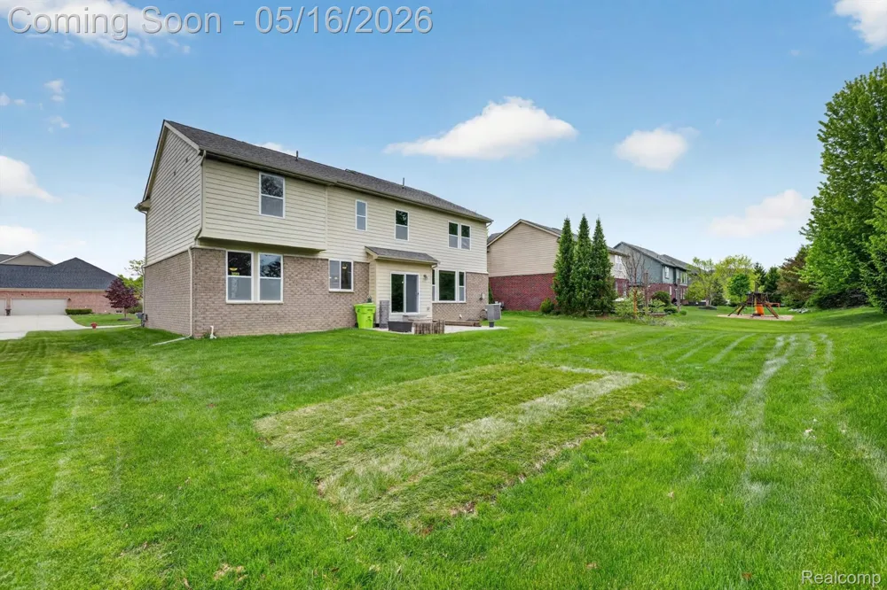 54908 Grenelefe Circle W Lyon Charter Township, MI 48178