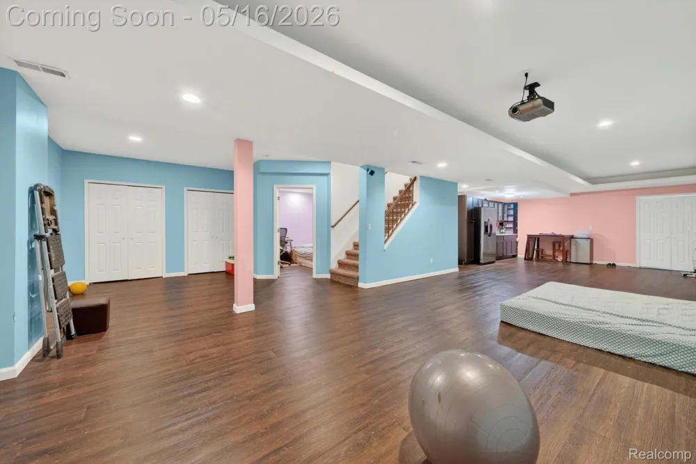 54908 Grenelefe Circle W Lyon Charter Township, MI 48178