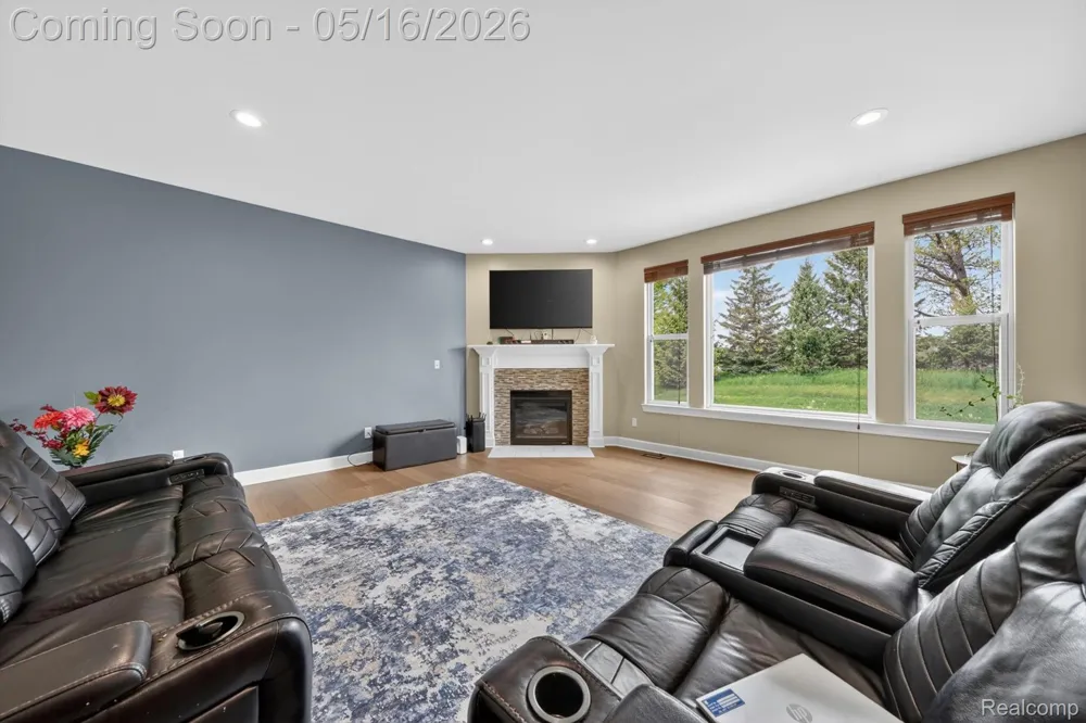 54908 Grenelefe Circle W Lyon Charter Township, MI 48178