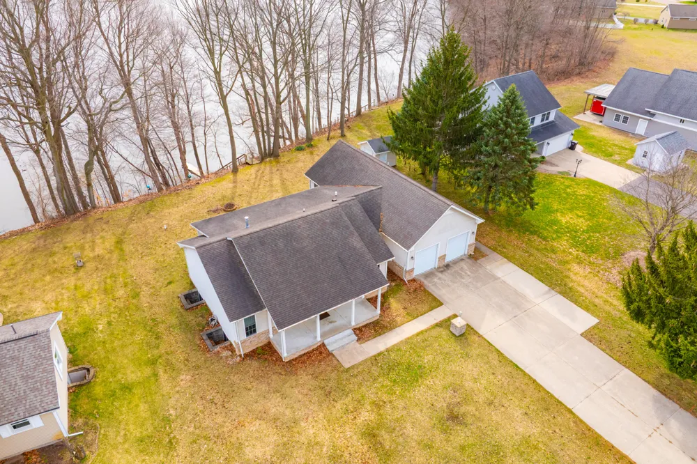 3220 Fairhaven Drive Allegan Township, MI 49010