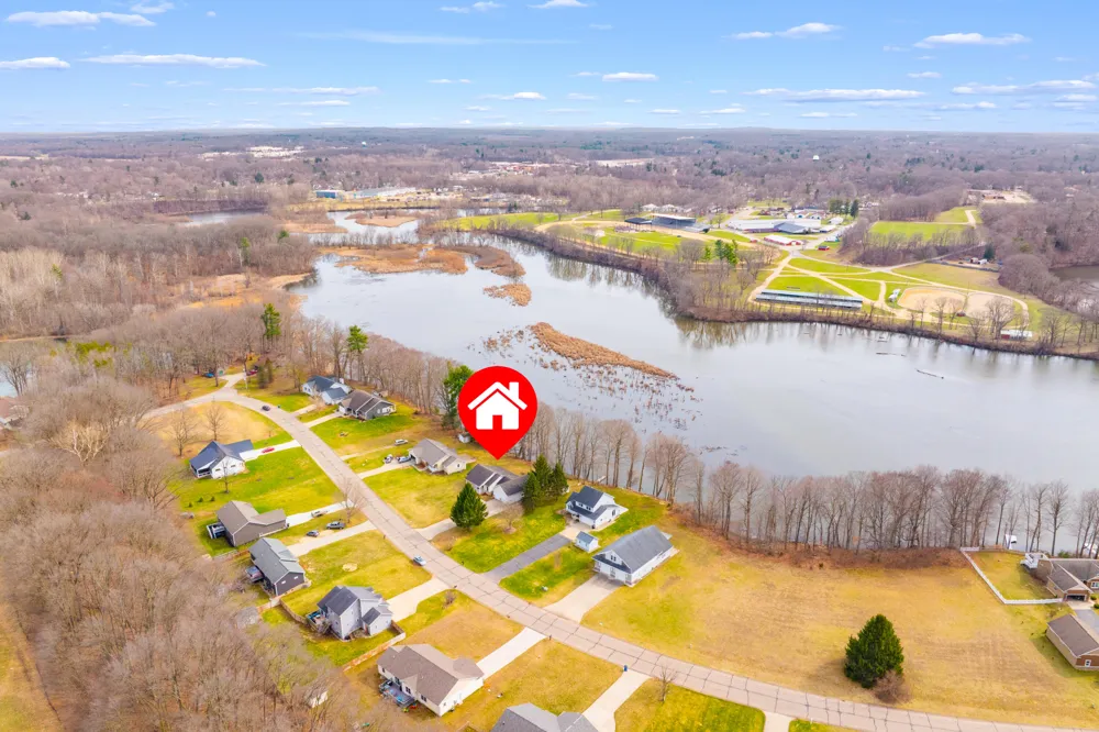 3220 Fairhaven Drive Allegan Township, MI 49010