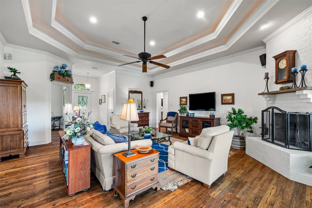 2809 Wind Point Court Tolar, TX 76476