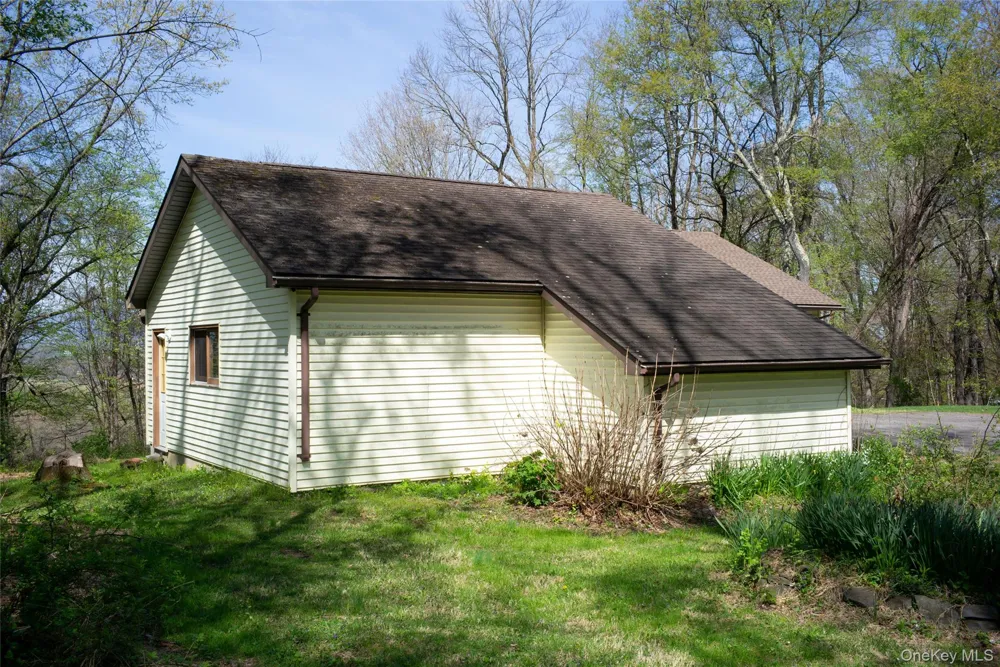 97 Spencer Drive Red Hook, NY 12571