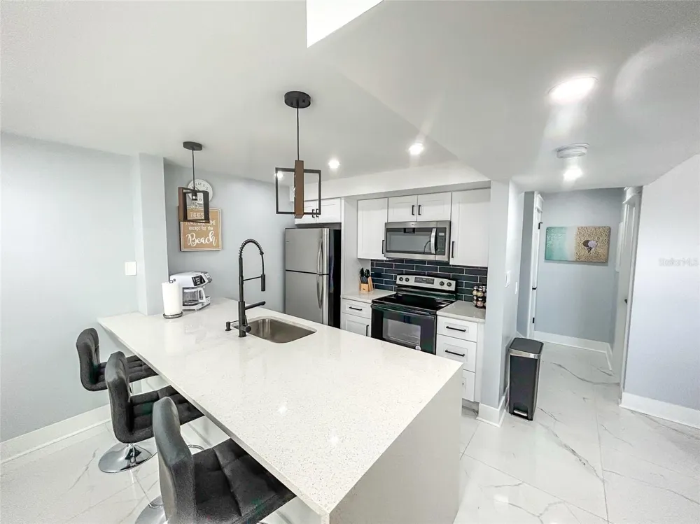 315 MEDALLION BOULEVARD #F Madeira Beach, FL 33708